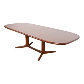 Dyrlund Danish Modern Rosewood Pedestal Extension Dining Table, Newly Refinished