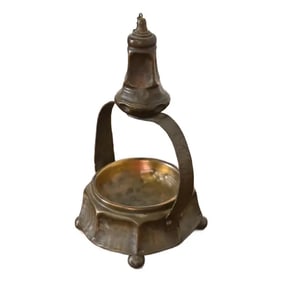 Apollo Studios New York Arts & Crafts Hammered Copper Table Lighter With Ashtray, Circa 1920s