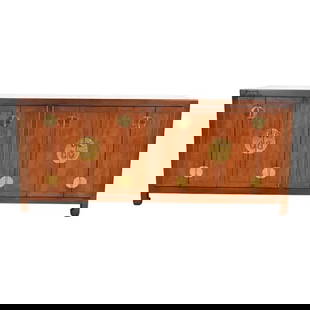 Henredon Hollywood Regency Chinoiserie Walnut and Brass Sideboard Credenza, Circa 1970s: An exceptional mid-century Hollywood Regency Chinoiserie sideboard, credenza, or bar cabinet.By Henredon.USA, Circa 1970s.Beautiful book-matched walnut, with Asian-inspired brass hardware and
