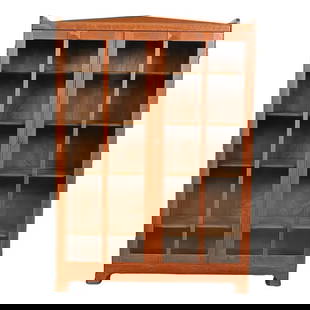 Stickley Brothers Style Antique Mission Oak Arts & Crafts Glass Front Bookcase Cabinet, Circa 1900: A beautiful Mission or Arts & Crafts period glass front bookcase or display cabinet In the manner of Stickley Brothers USA, Circa 1900 Gorgeous carved oak, with mullioned glass front doors. Cabinet lo
