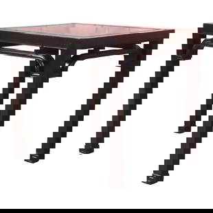 Henredon Hollywood Regency Chinoiserie Black Lacquered Side Table, Newly Refinished: A gorgeous mid-century modern Hollywood Regency Chinoiserie tea table or occasional side table Attributed to Henredon USA, Circa 1970s Black lacquered sculpted walnut, with carved Asian details. Measu