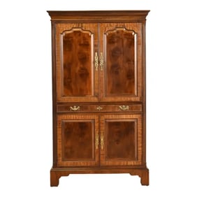 Henredon Georgian Carved Mahogany Lighted Bar Cabinet
