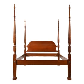 Henredon Style Georgian Carved Mahogany Queen Size Poster Bed