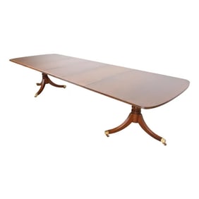 Henredon Georgian Banded Mahogany Double Pedestal Extension Dining Table, Newly Refinished