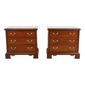 Thomasville Georgian Mahogany Three-Drawer Bedside Chests, Newly Refinished
