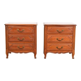 Davis Cabinet Co. French Provincial Louis XV Carved Cherry Wood Bedside Chests, Pair
