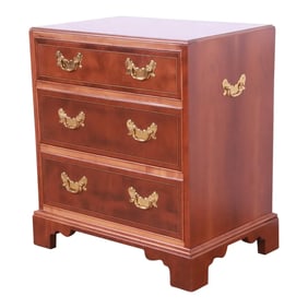 1980s Baker Furniture Georgian Mahogany and Yew Wood Commode or Bachelor Chest