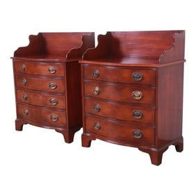 Henredon Georgian Inlaid Mahogany Serpentine Bachelor Chests or Nightstands, Pair