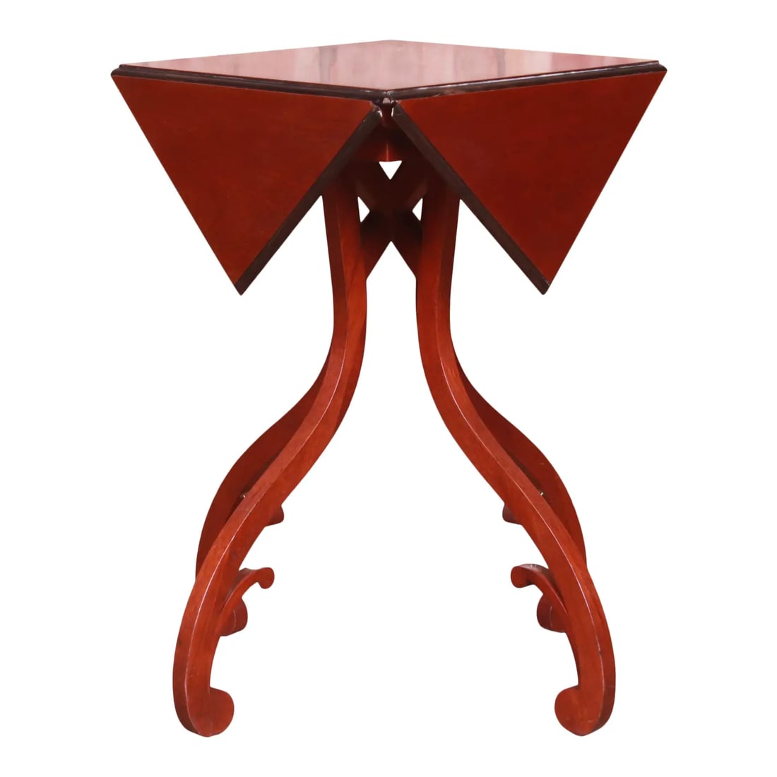 Baker Furniture Georgian Mahogany Handkerchief Drop Leaf Side Table: A gorgeous Georgian mahogany handkerchief tea table or occasional side table By Baker Furniture USA, Late 20th Century Measures: 23.75"W x 23.75"D x 26.25"H. When open, top measures: 23"W x 23"D. Good