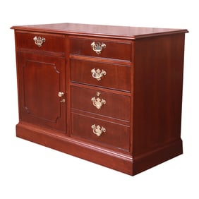 Kittinger American Chippendale Style Mahogany Credenza or Bar Cabinet, Newly Refinished