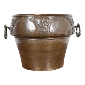 Roycroft Arts & Crafts Hammered Brass Large Jardiniere, Circa 1910