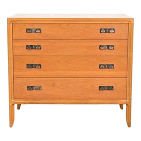 Mastercraft Mid-Century Modern Hollywood Regency Sculpted Walnut Chest of Drawers, Circa 1960s