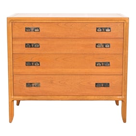 Mastercraft Mid-Century Modern Hollywood Regency Sculpted Walnut Chest of Drawers, Circa 1960s