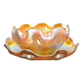 Louis Comfort Tiffany Favrile Iridescent Art Glass Ruffled Edge Finger Bowl With Underplate