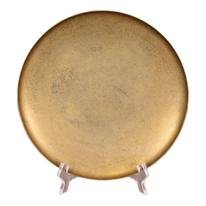 Tiffany Studios New York Bronze Doré Charger Plate or Serving Tray: A gorgeous Arts & Crafts or Art Deco period gilt bronze charger plate or serving tray By Tiffany Studios (signed to the underside) New York, USA, Early 20th Century Measures: 8"W x 8"D x 0.88"H. Good