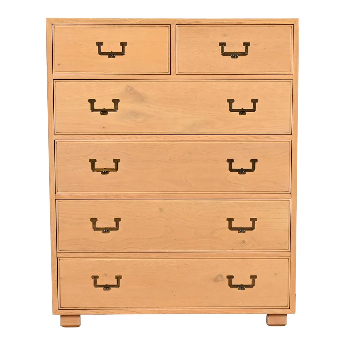 Henredon Mid-Century Modern Campaign Oak Highboy Dresser: A gorgeous Mid-Century Modern Campaign style six-drawer highboy dresser By Henredon, "Artefacts" Collection USA, Circa 1970s Oak, with original brass hardware. Measures: 38"W x 19"D x 48.38"H. Very go