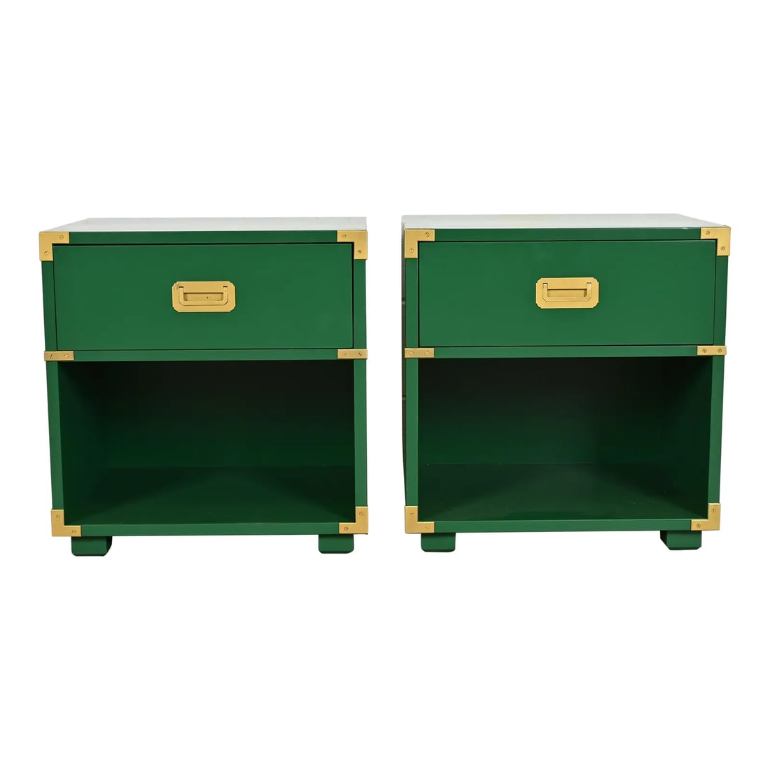 Henredon Mid-Century Hollywood Regency Campaign Green Lacquered Nightstands, Newly Refinished: A gorgeous pair of mid-century modern Hollywood Regency Campaign style nightstands By Henredon USA, Circa 1970s Green lacquered oak, with original brass hardware. Measures: 22.25"W x 18"D x 23.25"H. P