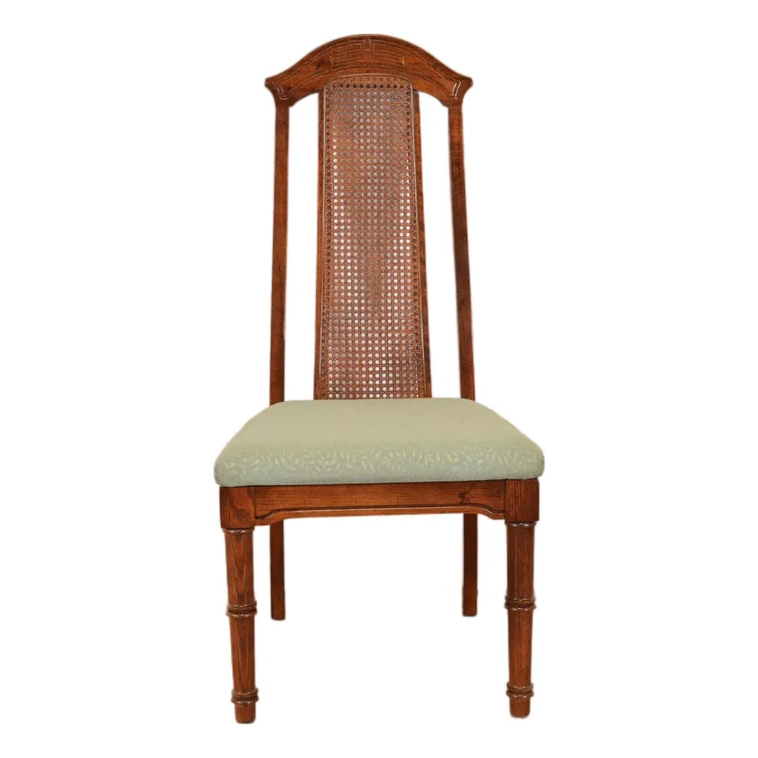 Henredon Style Mid-Century Hollywood Regency Carved Oak and Cane Bamboo Form High Back Side Chair: A gorgeous Mid-Century Modern Hollywood Regency Chinoiserie high back side chair, dining chair, or desk chair In the manner of Henredon USA, Circa 1970s Carved oak frame, with bamboo form legs, caned
