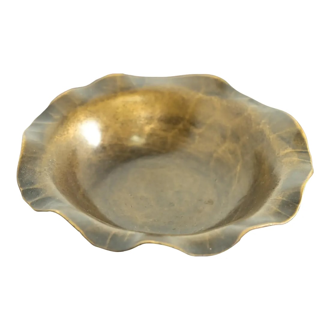 Arthur Cole for Avon Coppersmith Arts & Crafts Hammered Brass Ruffled Edge Ashtray or Catchall: A gorgeous Arts & Crafts period hand hammered brass ashtray or catchall with ruffled edge By Arthur Cole for The Avon Coppersmith USA, 1930s Measures: 3.25"W x 3.25"D x 0.75"H. Good original vintage c