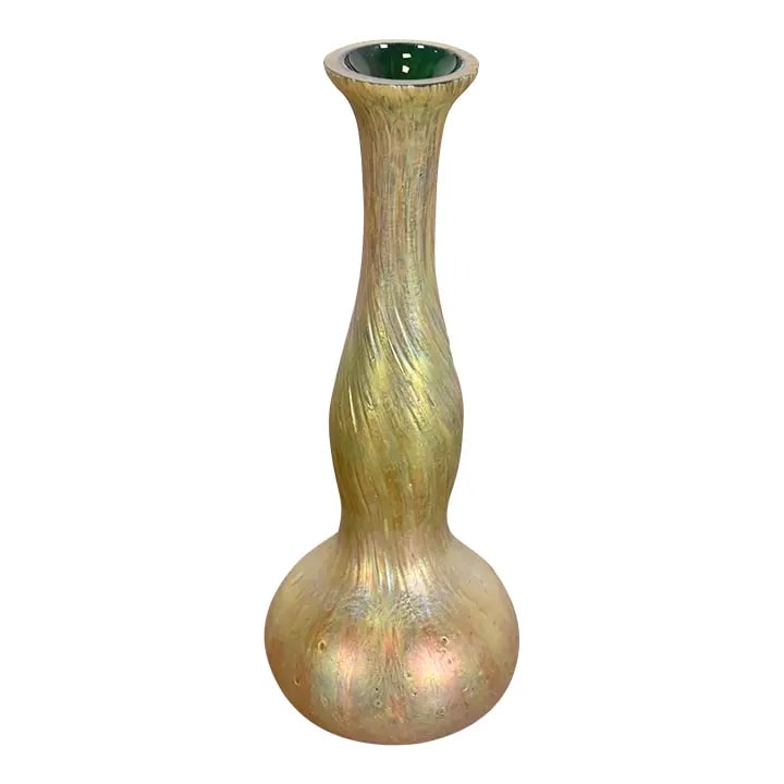 Josef Rindskopf Art Nouveau Iridescent Art Glass Double Gourd Bud Vase, Circa 1890s: A gorgeous antique Arts & Crafts or Art Nouveau period iridescent double gourd art glass bud vase By Josef Rindskopf Czech Republic, Circa 1890s Measures: 3.5"W x 3.5"D x 9"H. Very good original vinta
