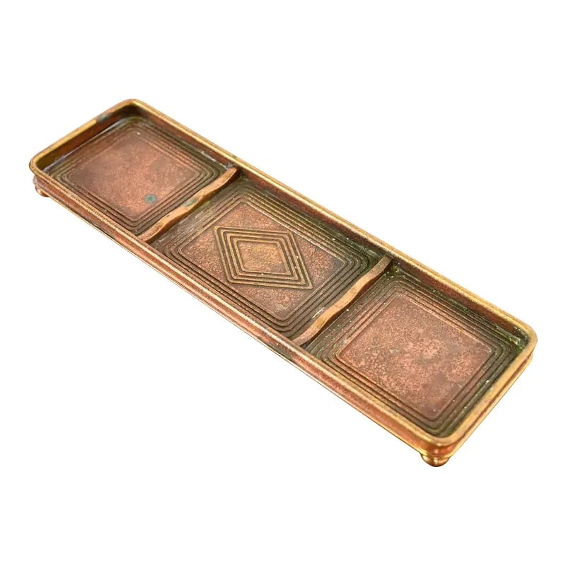 Tiffany Studios New York Graduate Pattern Bronze Doré Pen Tray: A gorgeous antique Arts & Crafts or Art Deco period gilt bronze "Graduate" pattern pen tray By Tiffany Studios (signed to the underside) New York, USA, Early 20th Century Measures: 8.75"W x 2.63"D x 0