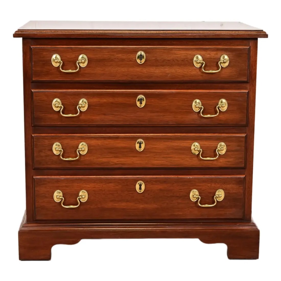 Late 20th Century Henkel Harris Georgian Solid Mahogany Nightstand or Bachelor Chest (1 of 14)