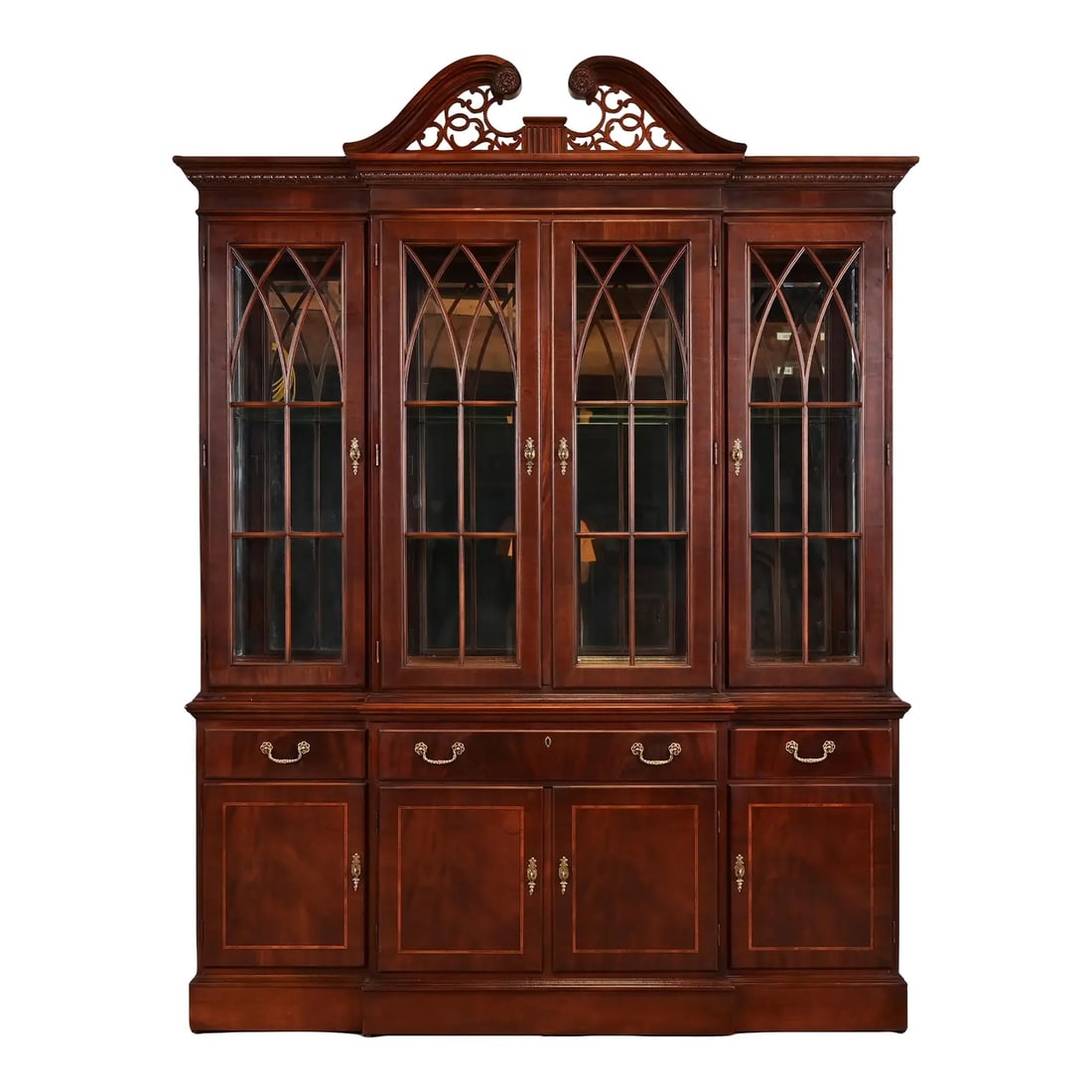 Late 20th Century Ethan Allen Georgian Carved Flame Mahogany Lighted Breakfront Bookcase Cabinet (1 of 16)