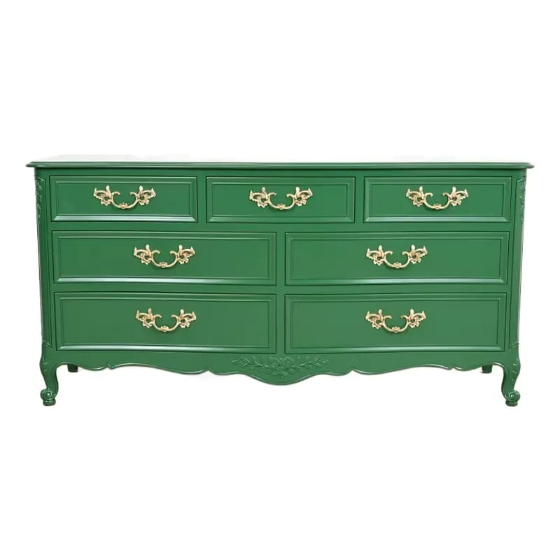 Kindel Furniture French Provincial Louis XV Green Lacquered Dresser, Newly Refinished: An exceptional French Provincial Louis XV style seven-drawer dresser or chest of drawers By Kindel Furniture USA, Circa 1960s Green lacquered solid cherry wood, with original brass hardware. Measures:
