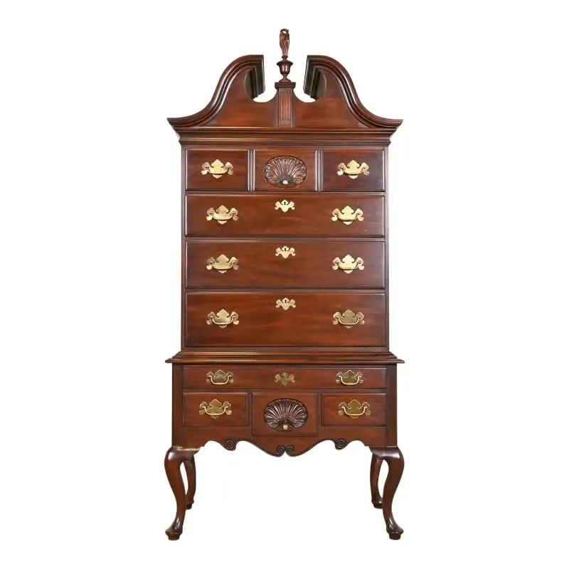 Henkel Harris Queen Anne Mahogany Highboy Dresser, 1977 (1 of 12)