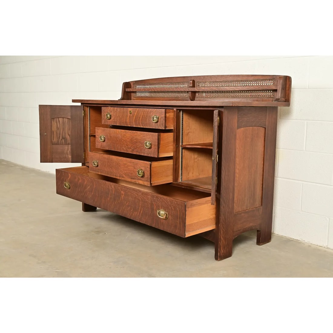 Lifetime Furniture Antique Mission Oak Arts & Crafts Sideboard, Circa 1910 - 6