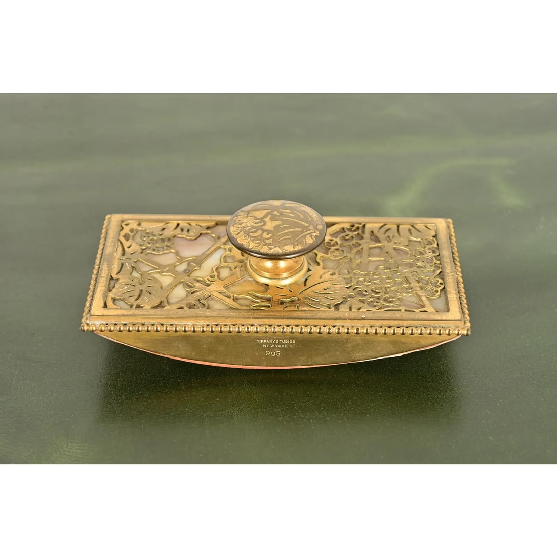 Tiffany Studios New York Grapevine Bronze Doré and Favrile Slag Glass Rocker Blotter - 3