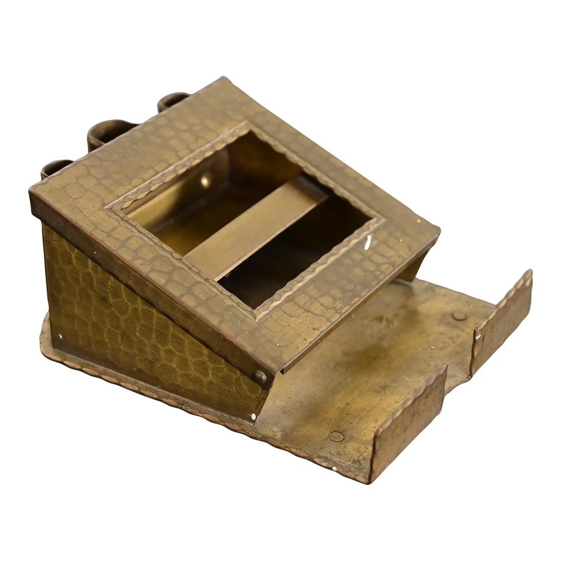 Roycroft Arts & Crafts Brass Finished Hammered Copper Perpetual Desk Calendar Frame: A gorgeous Arts & Crafts period brass finished hand hammered copper perpetual desk calendar frame or picture frame By Roycroft (signed with impressed orb and cross mark) USA, Early 20th Century Measur