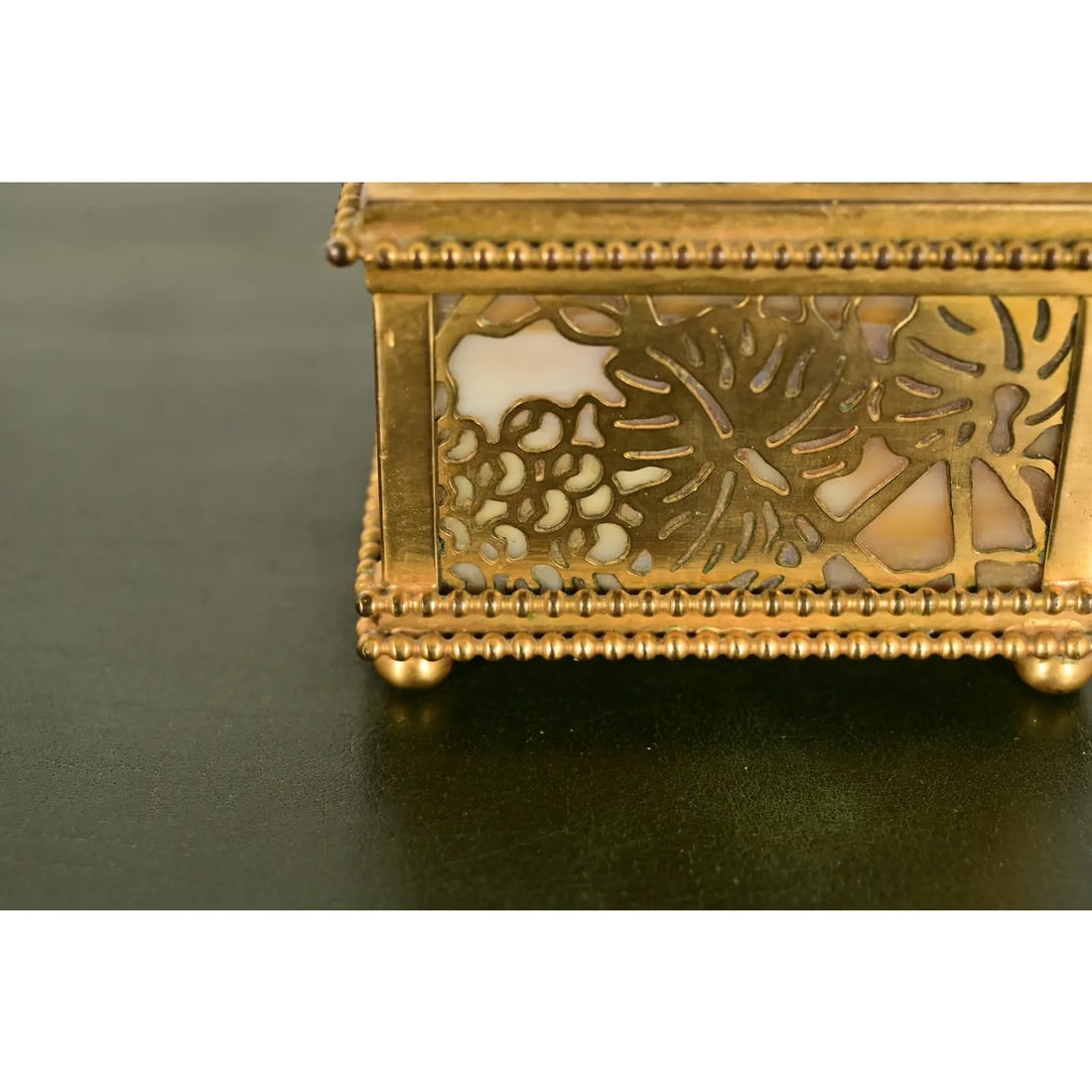 Tiffany Studios New York Grapevine Bronze Doré and Favrile Slag Glass Inkwell - 10