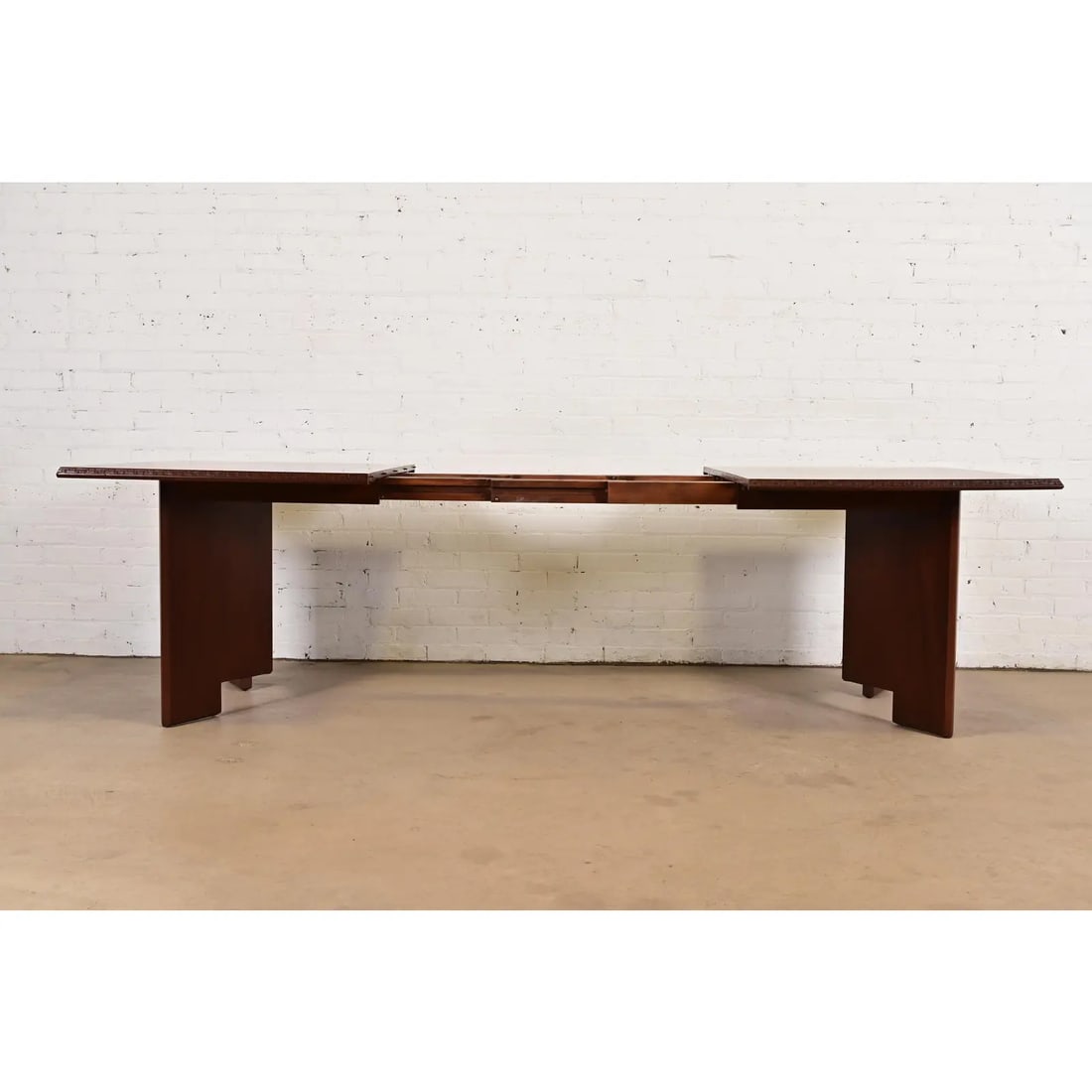Frank Lloyd Wright for Heritage-Henredon Taliesin Mahogany Extension Dining Table, Newly Refinished - 6