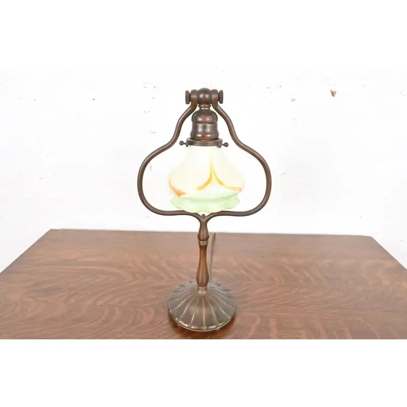 Tiffany Studios New York Bronze Harp Desk Lamp With Pulled Feather Favrile Glass Shade - 2