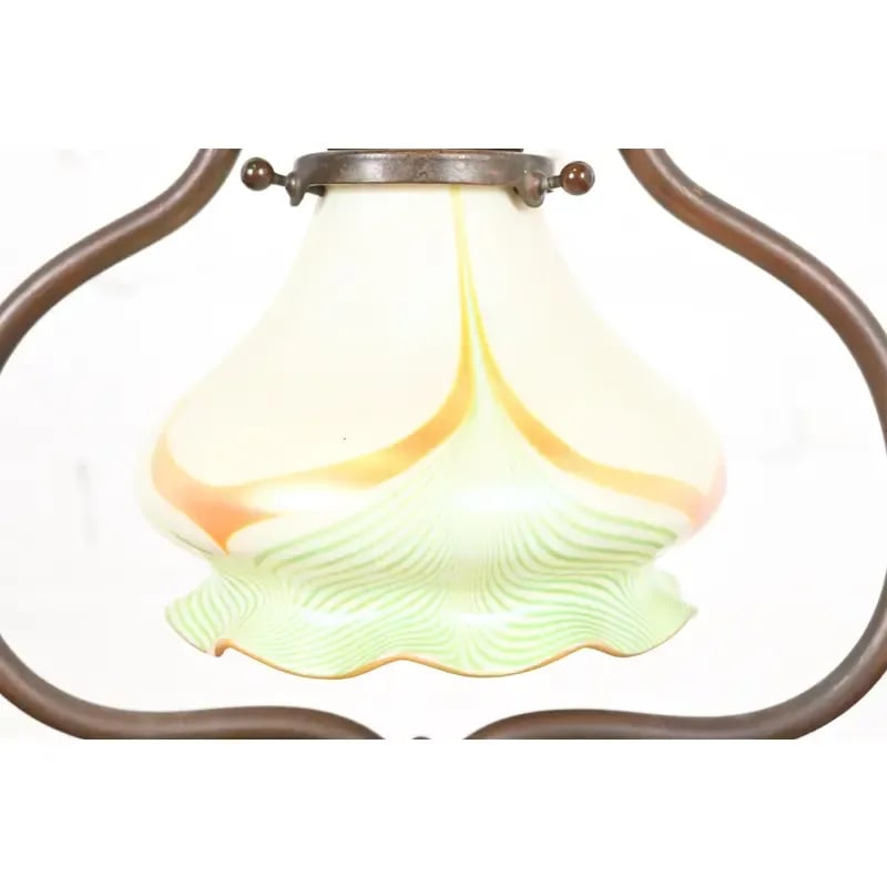 Tiffany Studios New York Bronze Harp Desk Lamp With Pulled Feather Favrile Glass Shade - 8