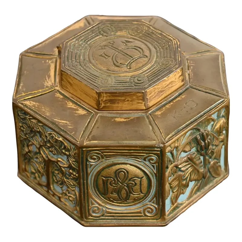 Tiffany Studios New York Bookmark Pattern Bronze Inkwell: A gorgeous Arts & Crafts period "Bookmark" pattern gilt bronze inkwell By Tiffany Studios (signed to the underside) New York, USA, Early 20th Century Measures: 4.25"W x 4.25"D x 2.75"H. Good original 