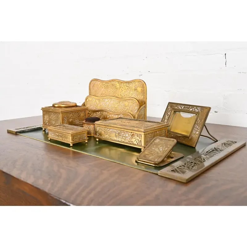Tiffany Studios New York Pine Needle Bronze Doré and Slag Glass Eight-Piece Desk Set, Circa 1910 - 3
