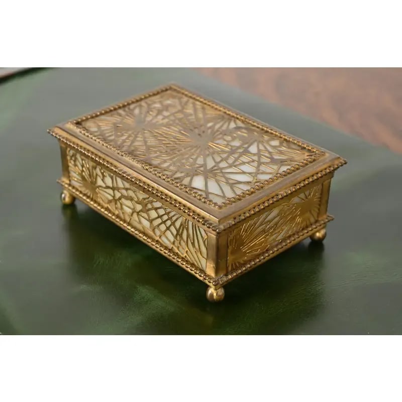Tiffany Studios New York Pine Needle Bronze Doré and Slag Glass Nine-Piece Desk Set, Circa 1910 - 5