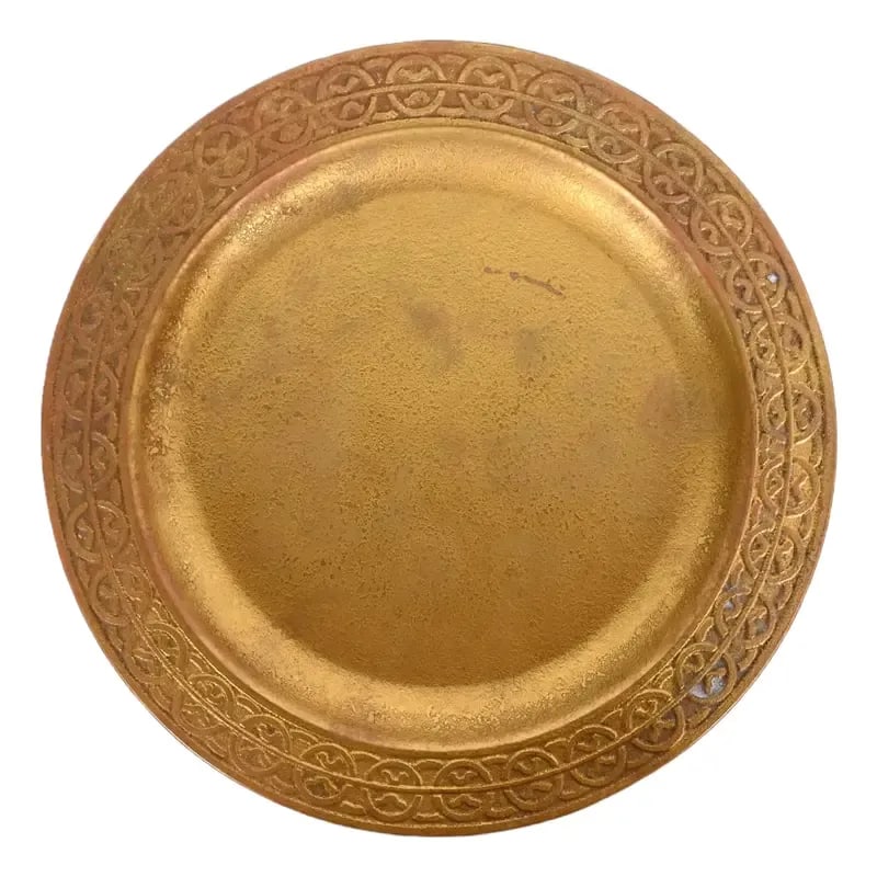 Tiffany Studios New York Bronze Doré Plate: A gorgeous Arts & Crafts or Art Deco period gilt bronze plate By Tiffany Studios New York, USA, Early 20th Century Measures: 7.5"W x 7.5"D x 0.5"H. Good original vintage condition. See less