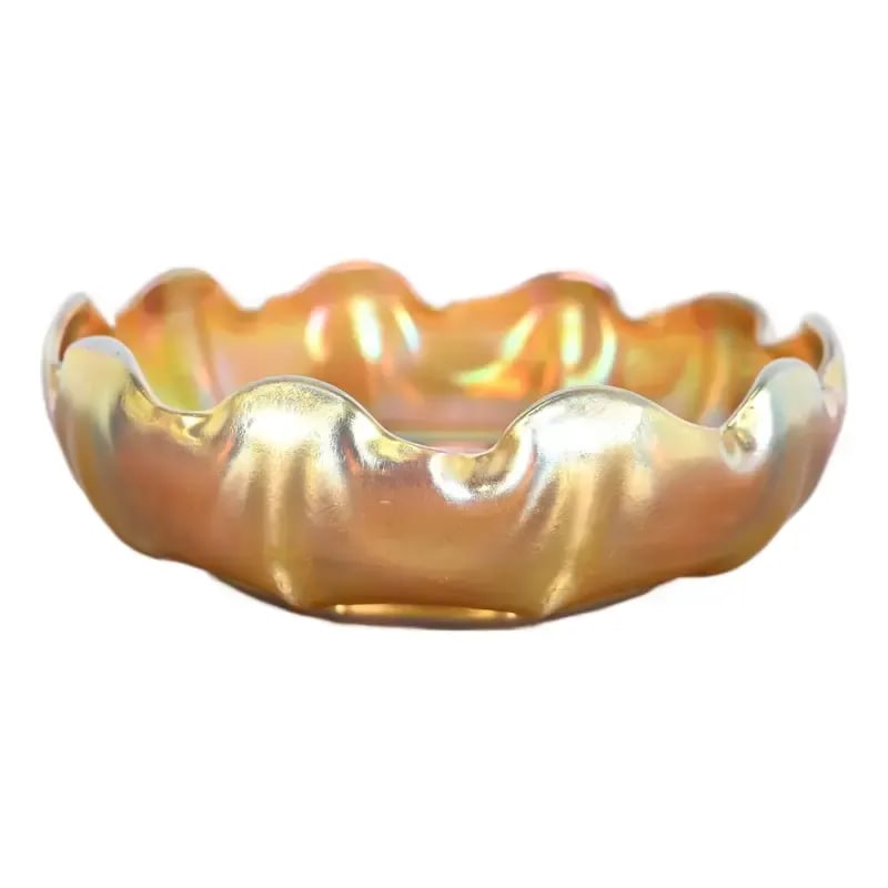 Louis Comfort Tiffany Favrile Iridescent Art Glass Scalloped Bowl: A gorgeous Arts & Crafts or Art Nouveau period Favrile iridescent art glass scalloped bowl By Louis Comfort Tiffany for Tiffany Studios (signed to the underside) USA, Circa 1910 Measures: 6.38"W x 6.3