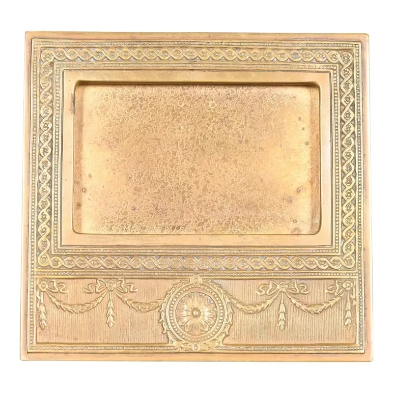 Tiffany Studios New York "Adam" Bronze Doré Desk Calendar Frame or Picture Frame: A gorgeous antique gilt bronze Neoclassical or Adam style desk calendar frame or picture frame By Tiffany Studios (signed to the back) New York, USA, Early 20th Century Measures: 6.5"W x 0.75"D x 6.13