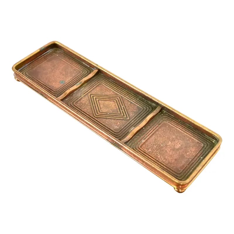 Tiffany Studios New York Graduate Pattern Bronze Doré Pen Tray: A gorgeous antique Arts & Crafts or Art Deco period gilt bronze "Graduate" pattern pen tray By Tiffany Studios (signed to the underside) New York, USA, Early 20th Century Measures: 8.75"W x 2.63"D x 0