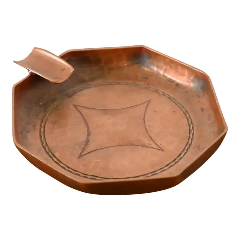 Roycroft Arts & Crafts Hammered Copper Ashtray (1 of 11)