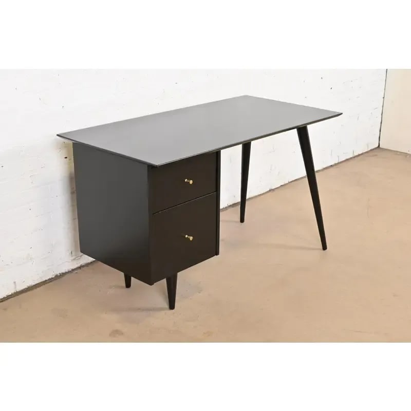 Paul McCobb Planner Group Mid-Century Modern Black Lacquered Writing Desk, Newly Refinished - 2