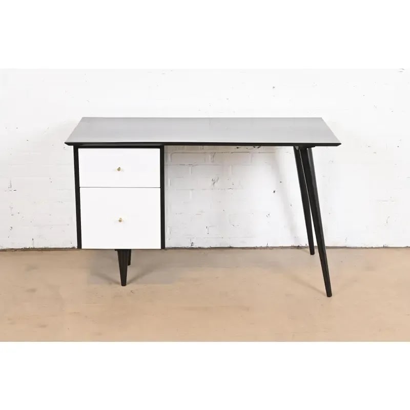 Paul McCobb Planner Group Black and White Lacquered Writing Desk, Newly Refinished - 2