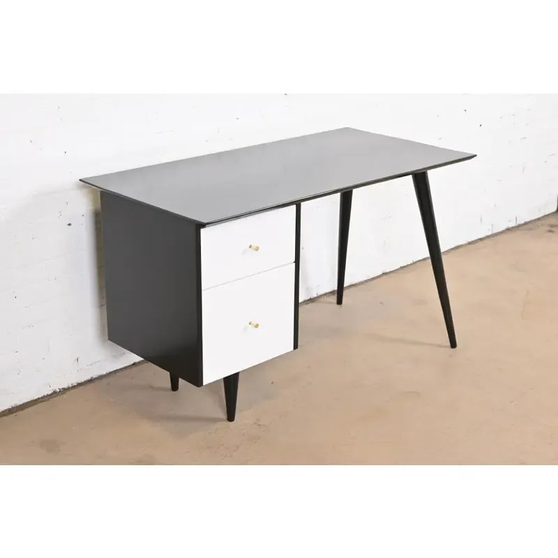 Paul McCobb Planner Group Black and White Lacquered Writing Desk, Newly Refinished - 4