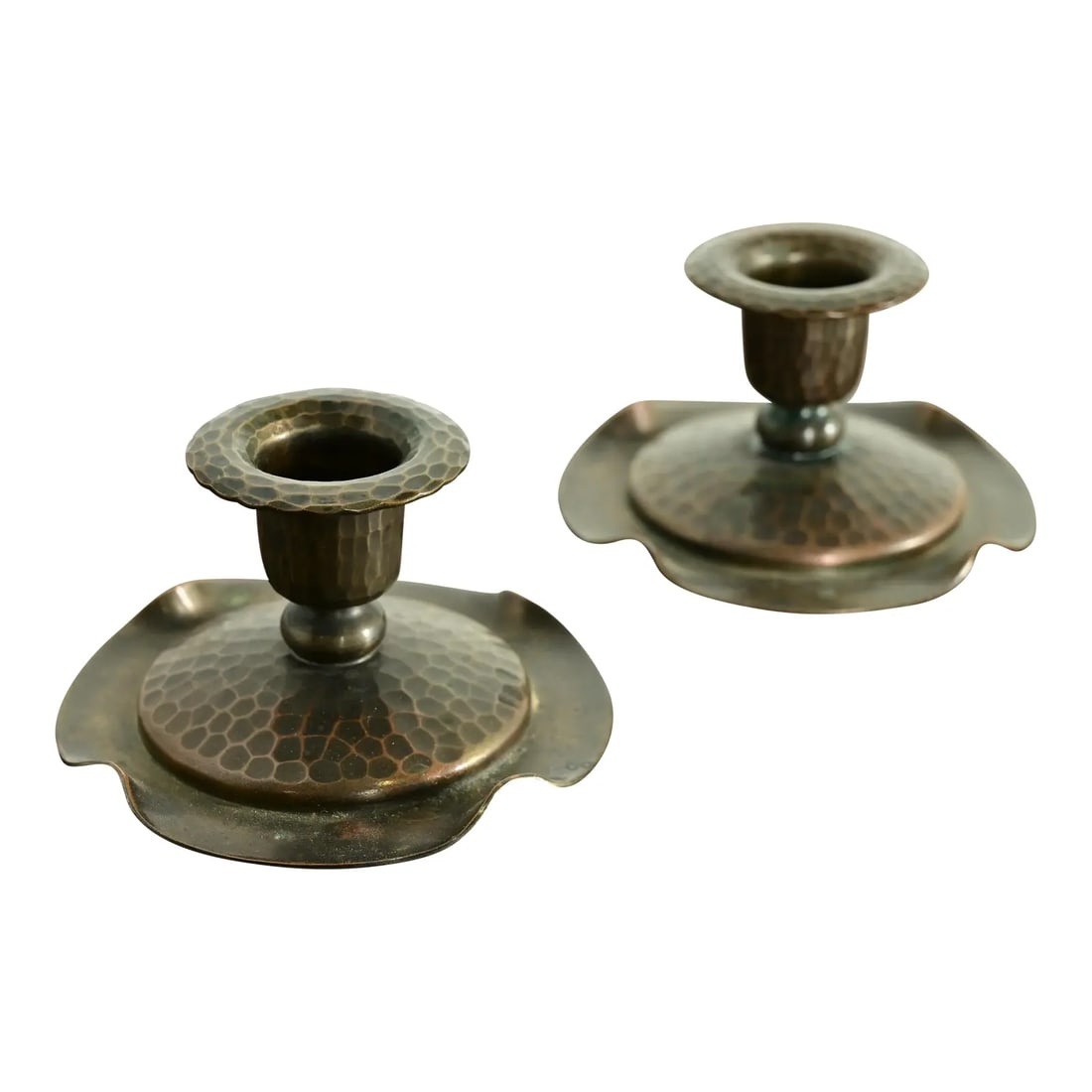 Roycroft Arts & Crafts Hammered Copper Candlesticks, Pair: A gorgeous pair of Arts & Crafts period hand hammered copper candlesticks By Roycroft (signed with impressed orb and cross mark) USA, Early 20th Century Each measures: 3.5"W x 3.5"D x 2"H. Very good o
