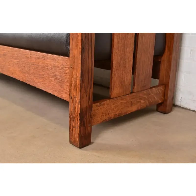 L. & J. G. Stickley Antique Mission Oak Arts & Crafts Settle Sofa, Circa 1910 - 7