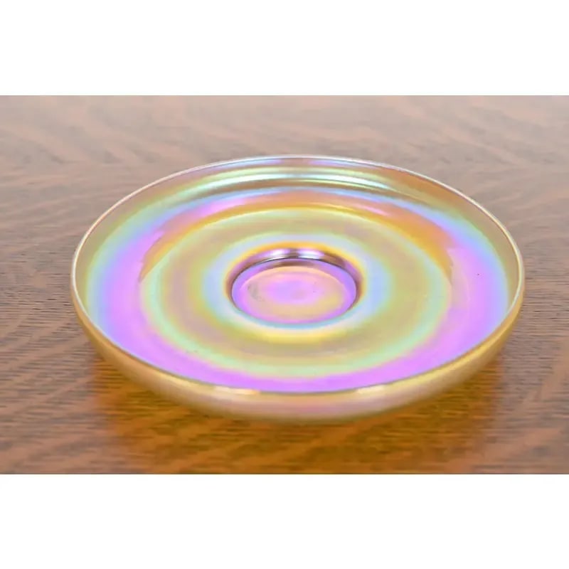 Louis Comfort Tiffany Favrile Iridescent Art Glass Bowl and Underplate With Intaglio Grapevine Motif - 4